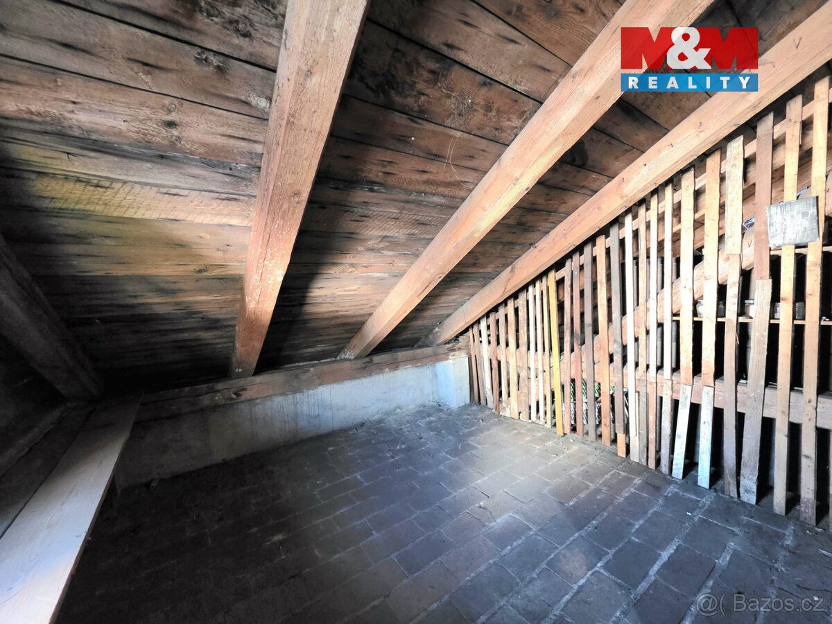 Prodej bytu 3+1, 98 m², Krnov, ul. Partyzánů - 18