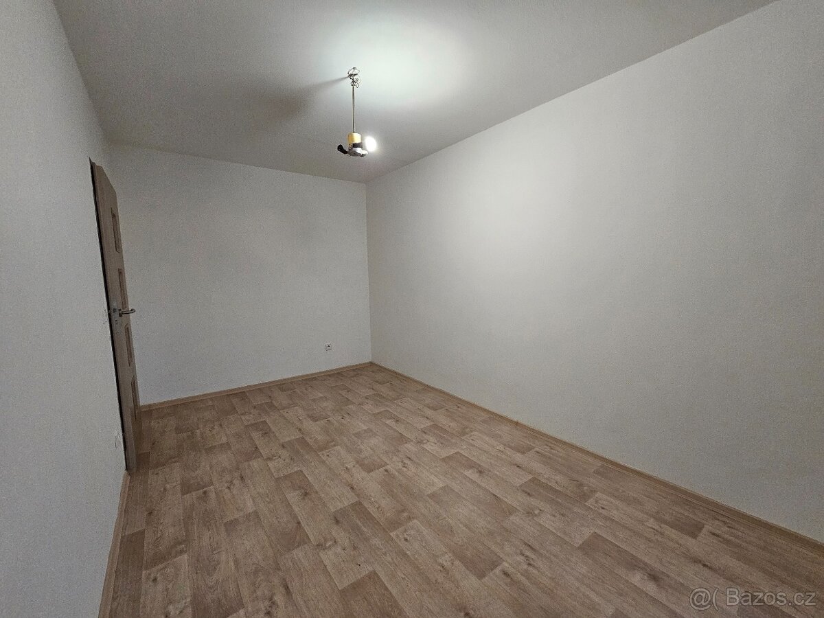 Pronájem bytu 3+1 s balkonem, Tyršova, Bělá pod Bezdězem - 18