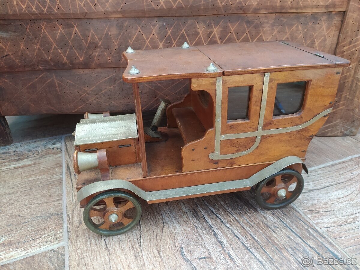 Drevené auto kazeta na cigary - 18