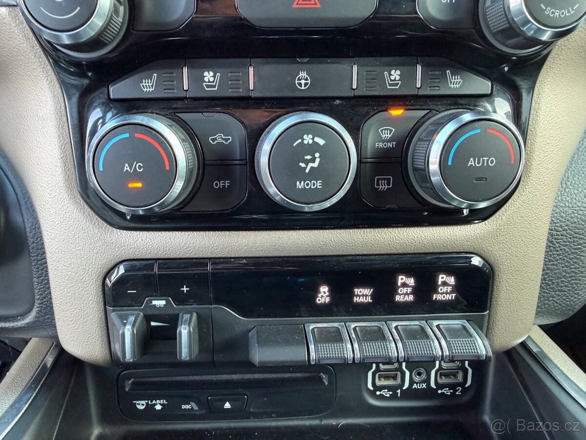 DODGE RAM LARAMIE LONGBED HEMI - 18