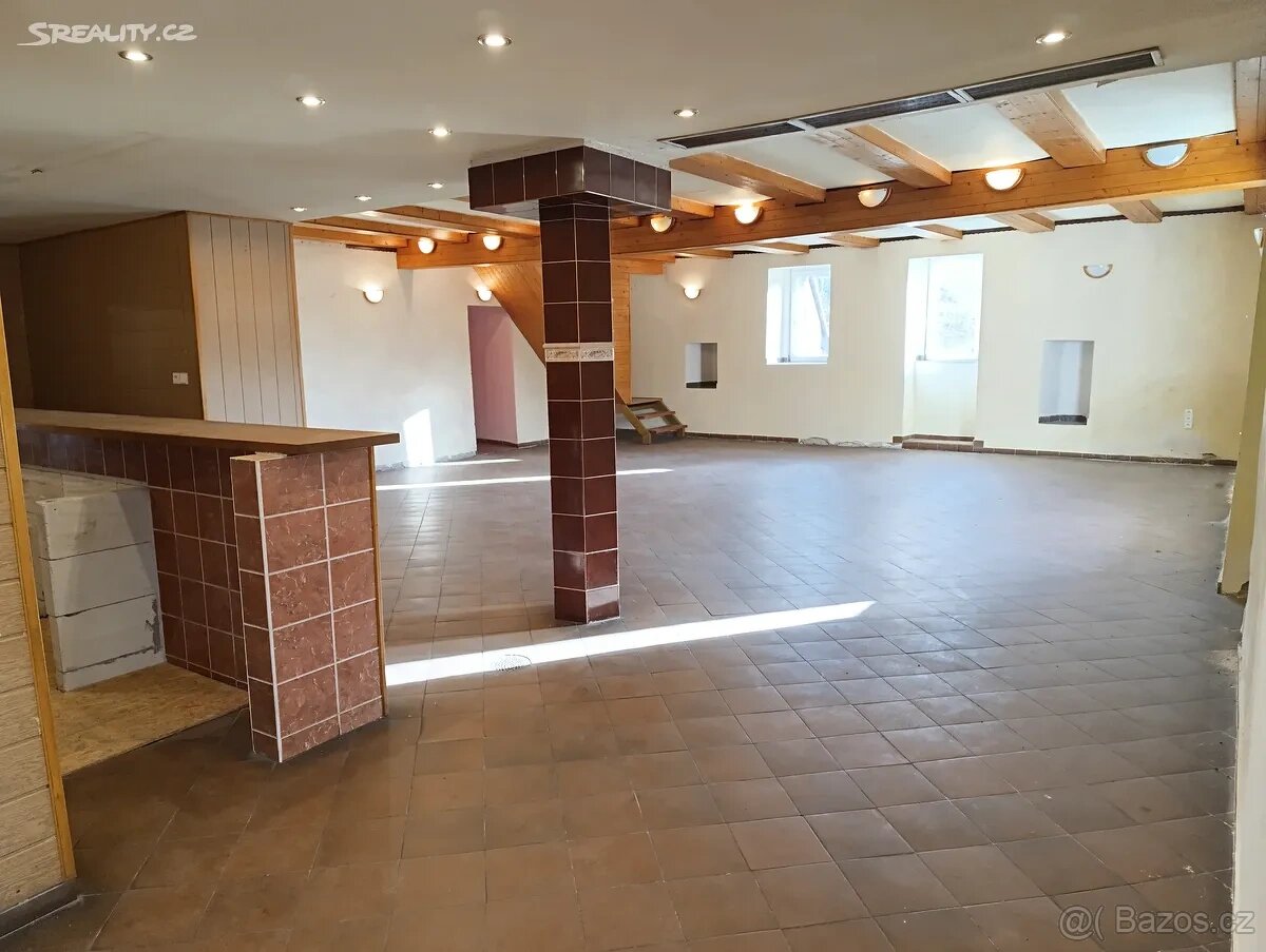 Prodej velkého domů podlažice. - 18