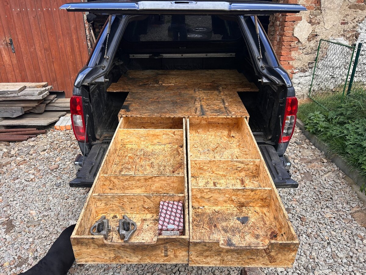 Nissan Navara D40 - 18