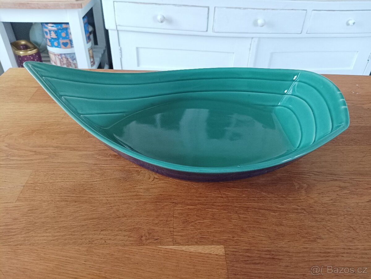 MODERNÍ KAMENINOVÁ MÍSA VE TVARU LODI APOLIA BRETAGNE - 18