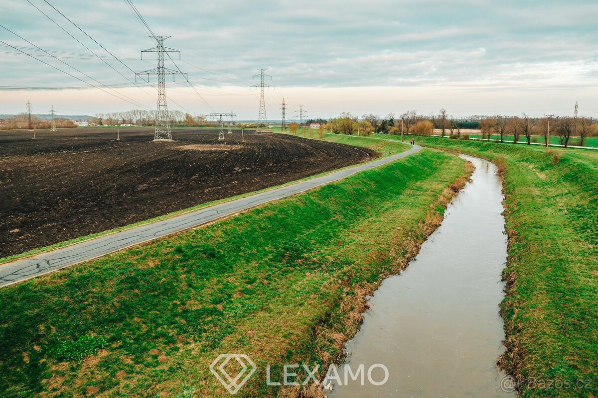 Prodej pozemku pro komerční výstavbu - 5400 m² - Měnín - 18