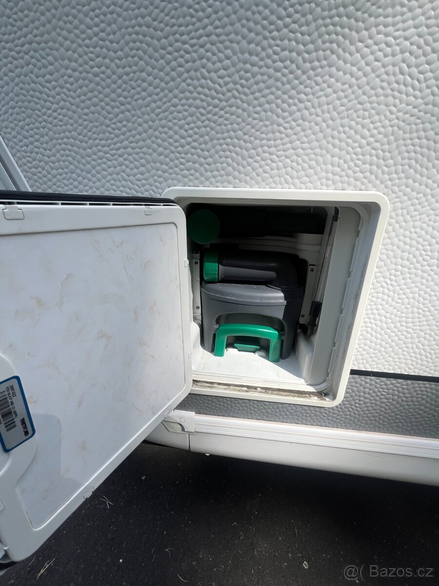 Obytný přívěs 2019 Hobby Prestige 720 UKFE 7 míst DPH - 18