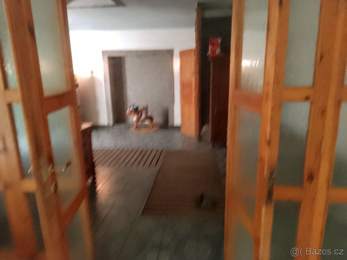 Dům a sklad ok Louny - 18