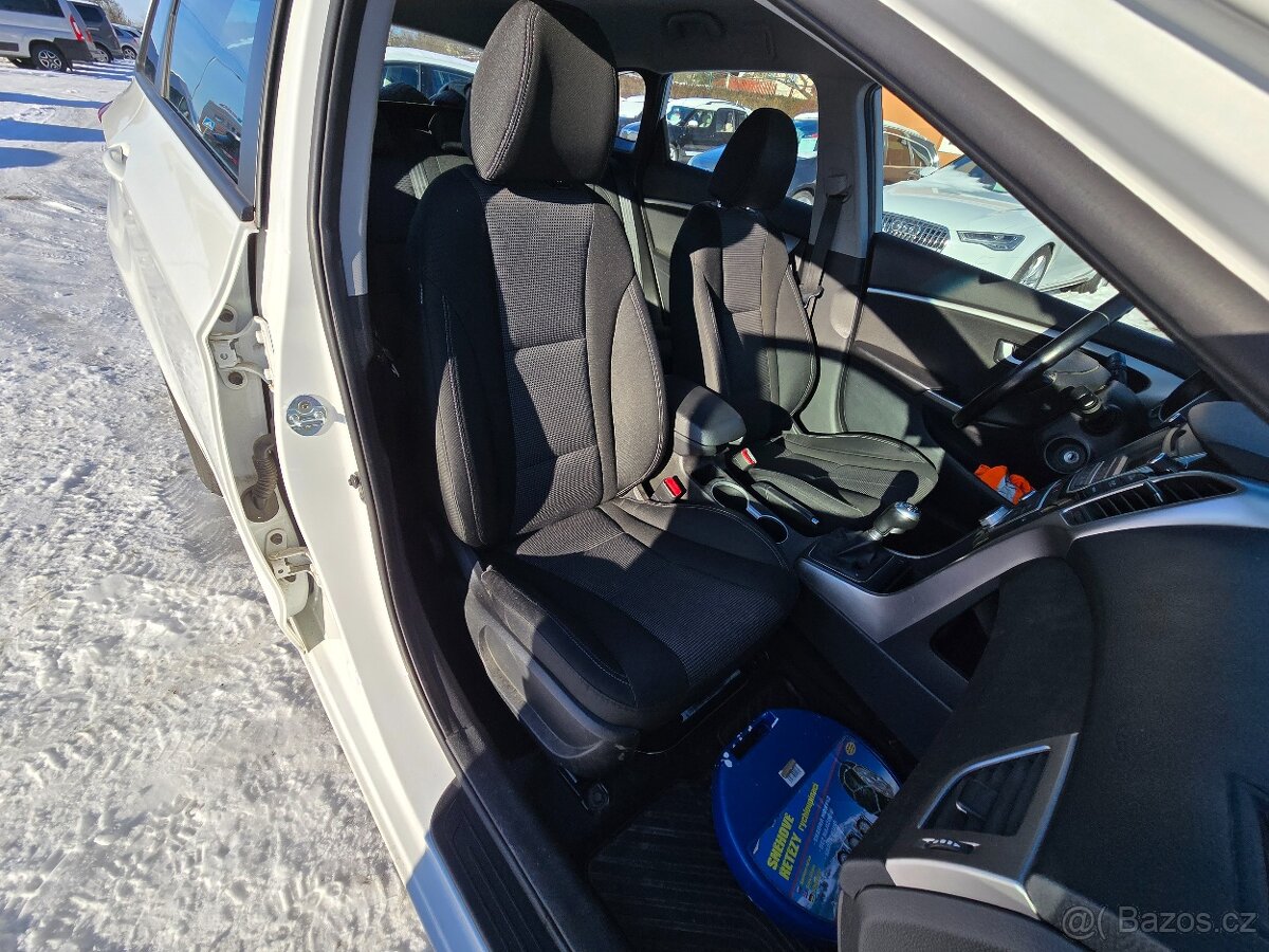Hyundai i30 1.6 GDI 1.maj.Cz garance km,2 sady kol - 18