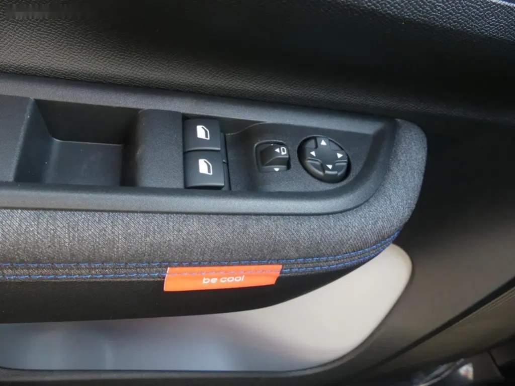 Citroën C3, PLUS TURBO 100 S&S MAN6 1 - 18