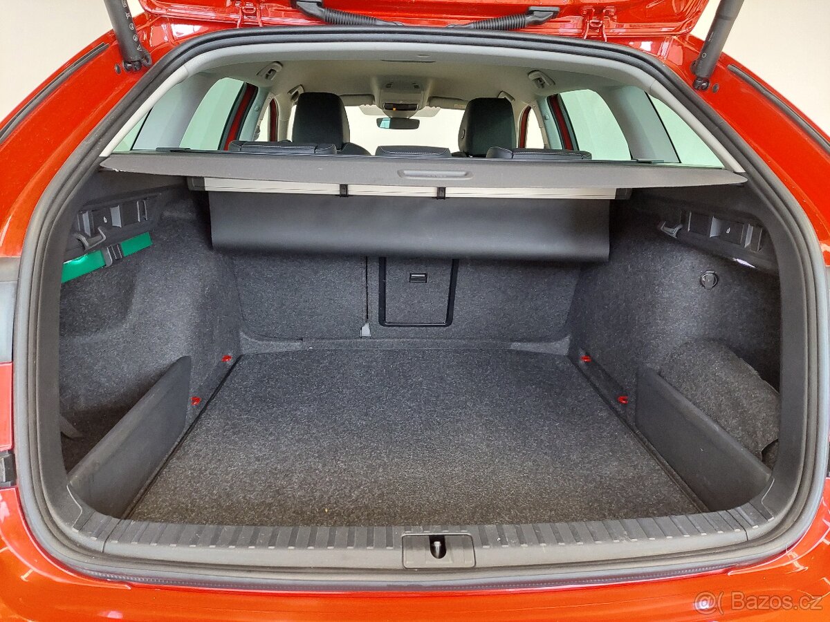Škoda Octavia Combi 1,5 TSI 110 kW Top Selection - 18