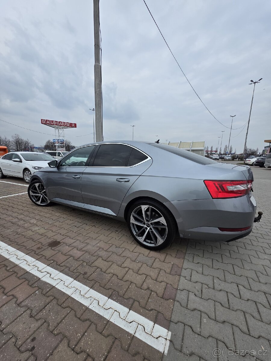 Škoda Superb - 18