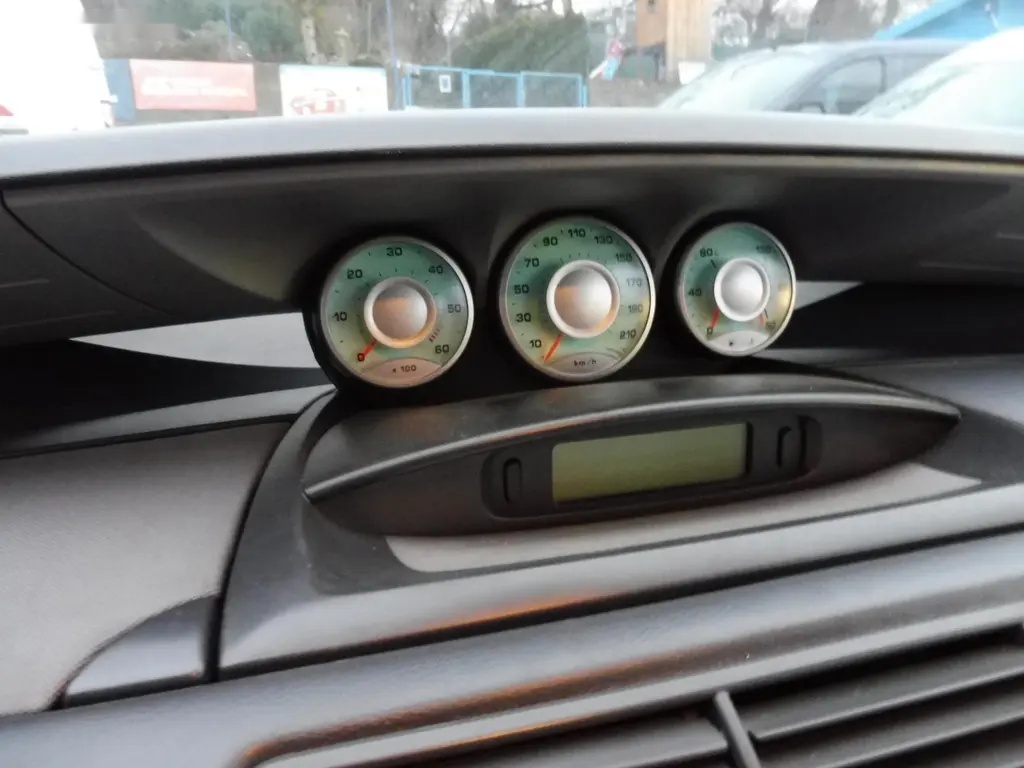 Peugeot 807, 2,2 HDI - 18