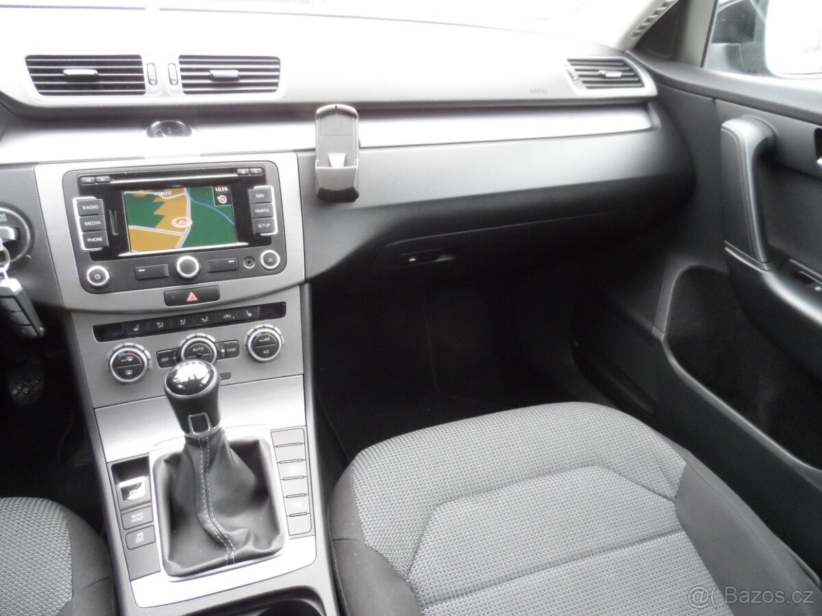 VW Passat B7 2.0 TDI 130 KW,Xenon,Navi.R.V.07/2014 - 18