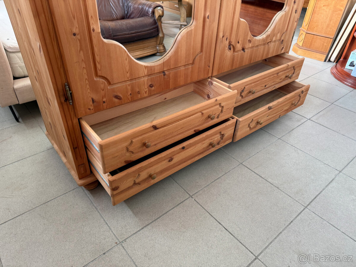 borovicová mládenecká ložnice 140cm postel - 18