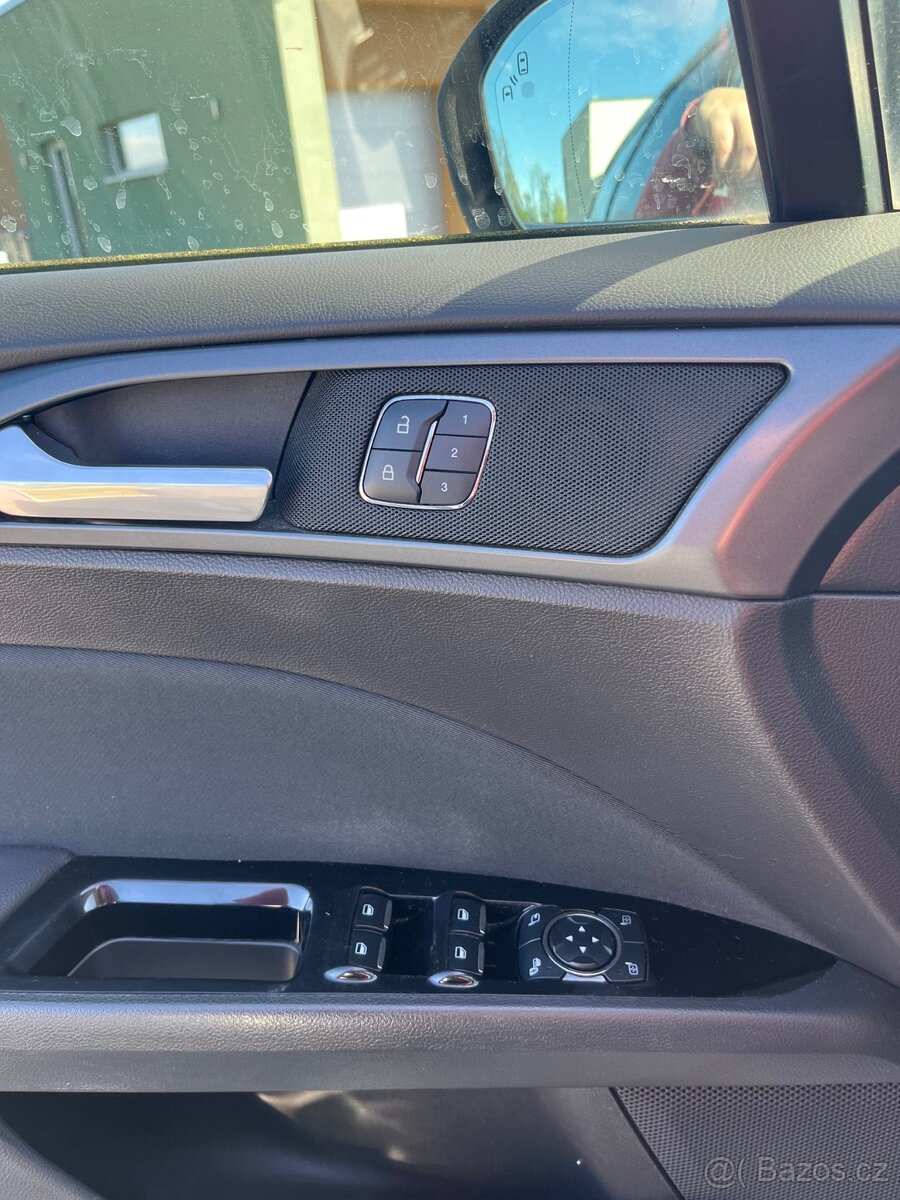 Ford Mondeo Mk5 - 18