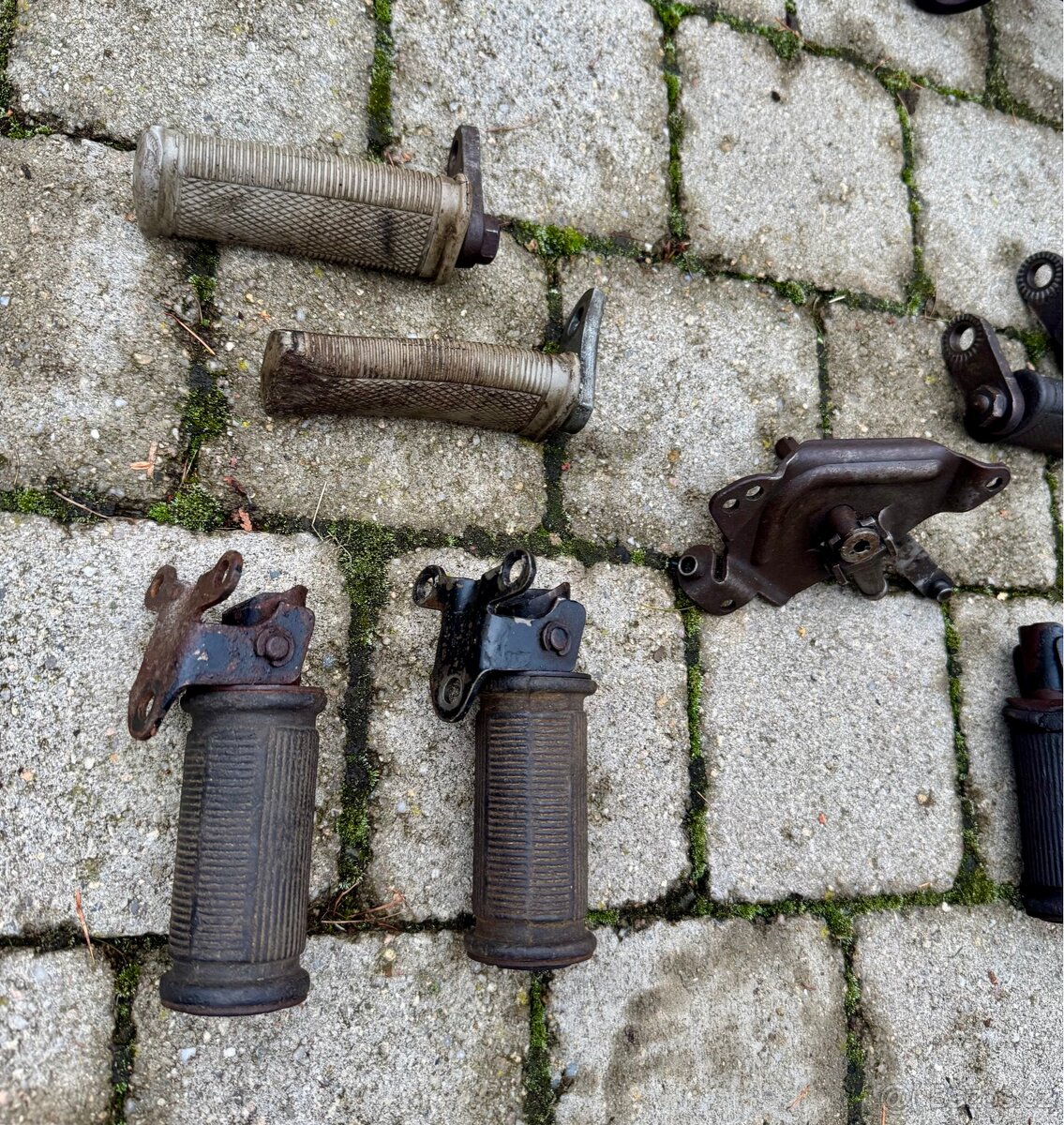 ČZ 125 175 250 - díly - 18