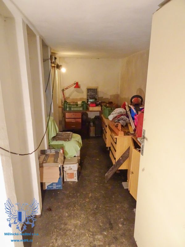 Prodej rodinného domu Vlčeves - 18