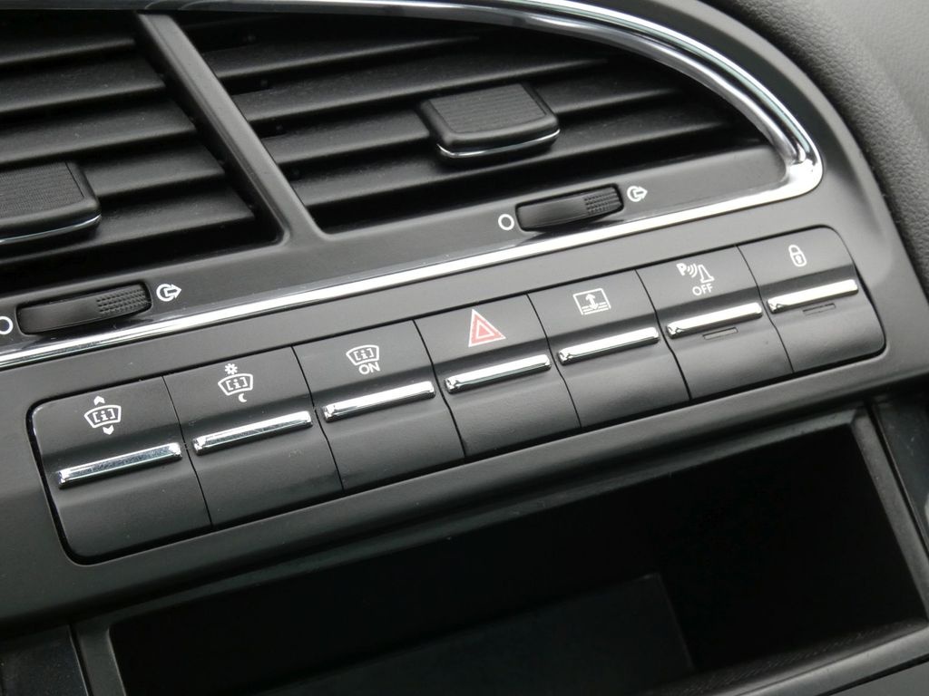 Peugeot 5008 2.0 HDI Allure, panorama - 18