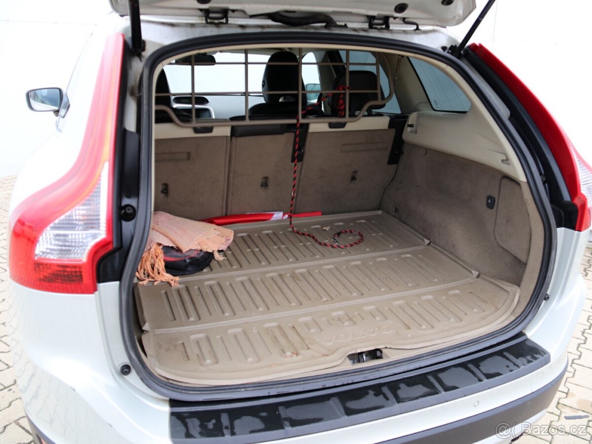 Volvo XC60 2.4 Diesel Automat 4x4 - 18