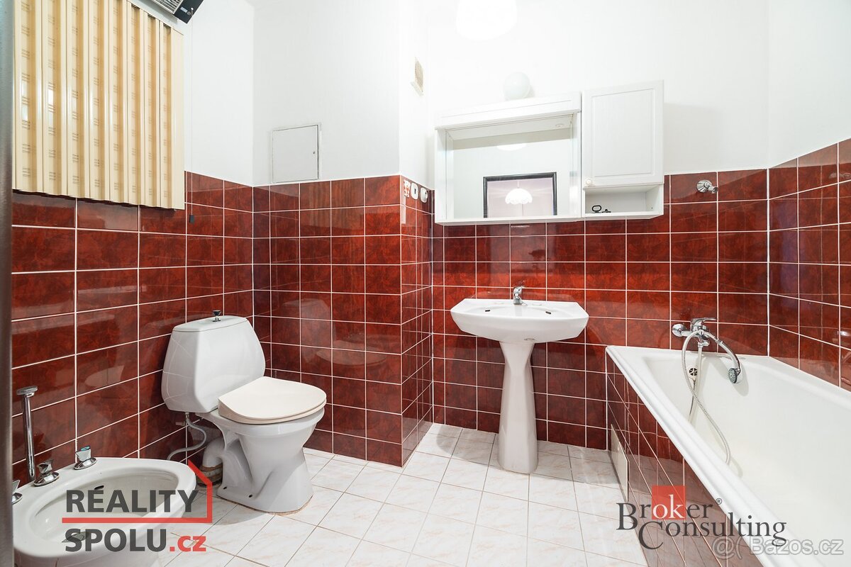 Prodej, domy/rodinný, 290 m2, Nad úpadem 296/54, 14900 Praha - 18