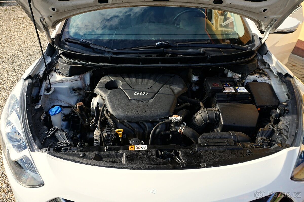 HYUNDAI I30 CW 1,6 GDI 99KW 2015 142000 KM - 18