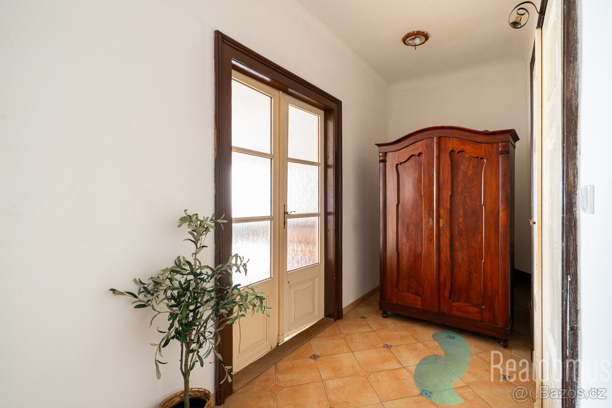 Prodej, rodinný dům, komerční prostory, Trhové Sviny, okr. Č - 18