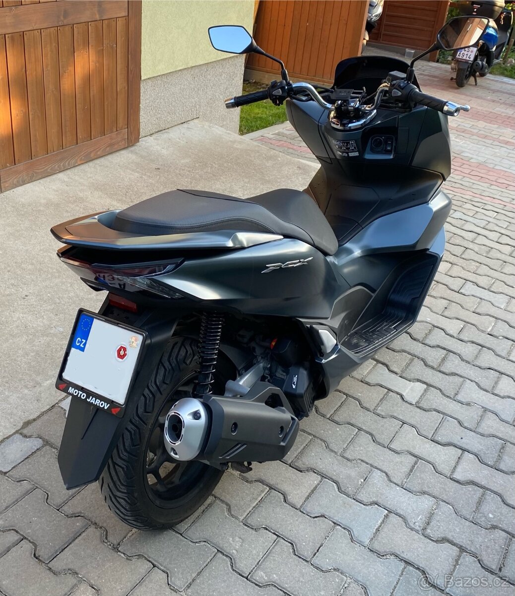 Skútry Honda PCX 125 2 ks - 18