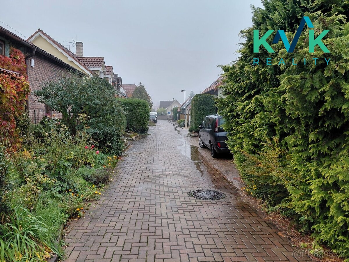 Samostatně stojící RD, 60 m2, pozemek celkem 84 m2, ul. Hole - 18