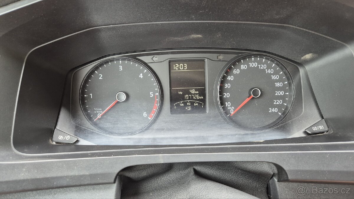 VW Transporter TDi T6 - 18