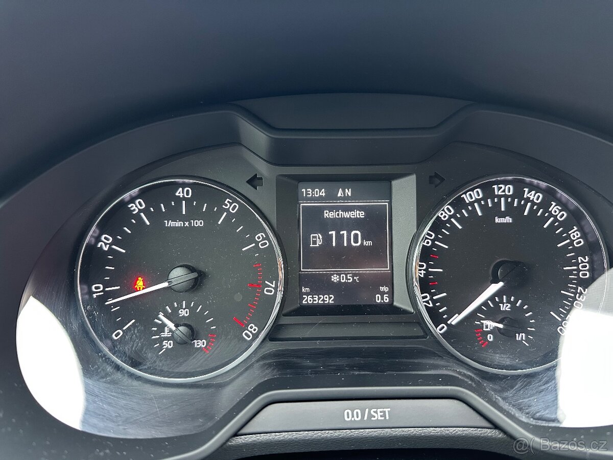 ŠKODA OCTAVIA 3 manuál benzín elegance model 2015 - 18