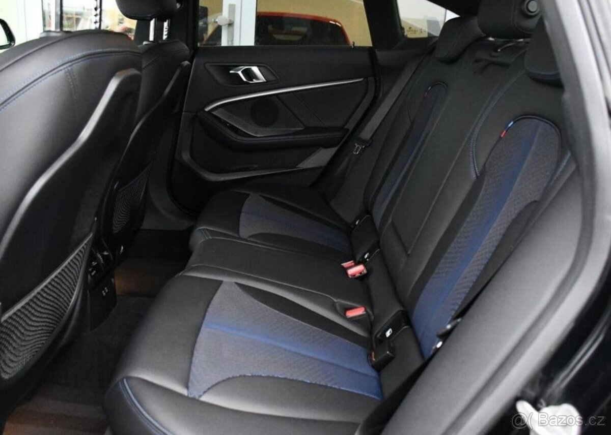 BMW Řada 2 218d M-SPORT HUD 1M ČR - 18