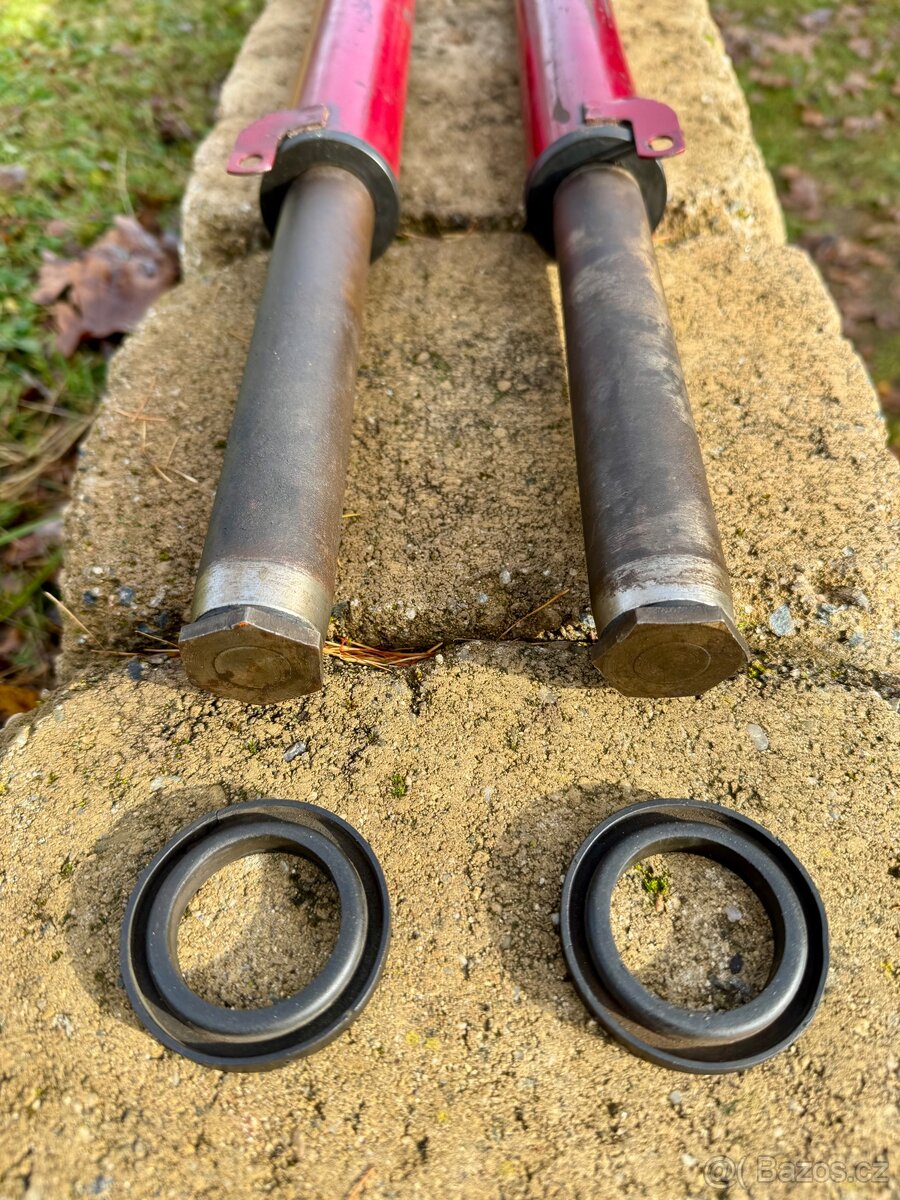 CZ 125 175 250 kývačka - přední tlumiče - 18