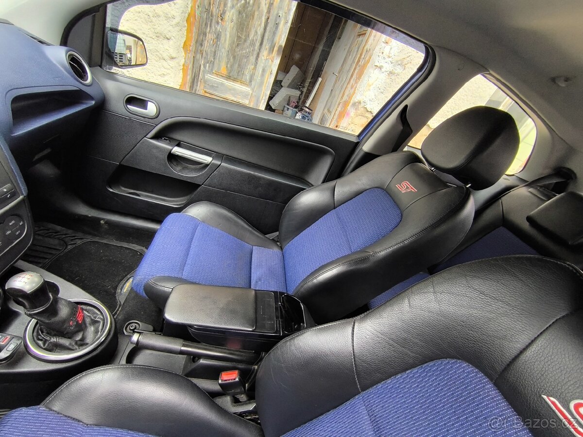 Ford fiesta ST150 - 18