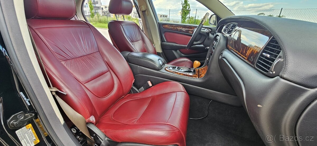 2005 Jaguar XJ8 L 4.2 V8 - 18