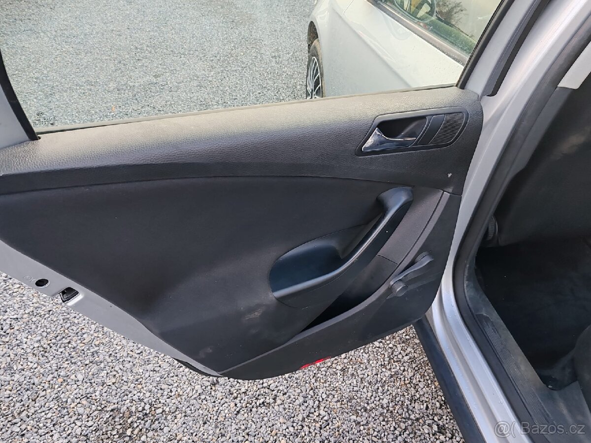 Volkswagen Passat
1.9 TDI - 18