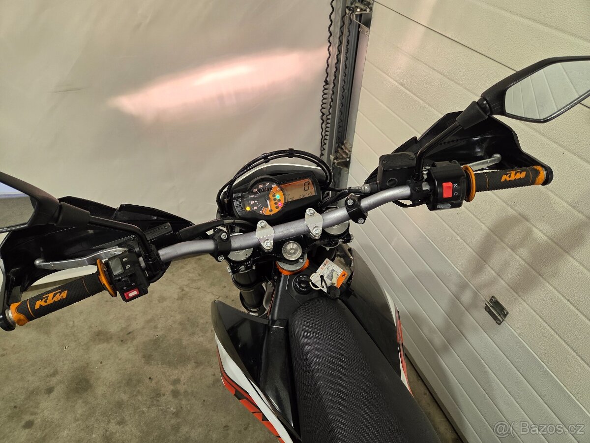 KTM 690 Enduro R - 18