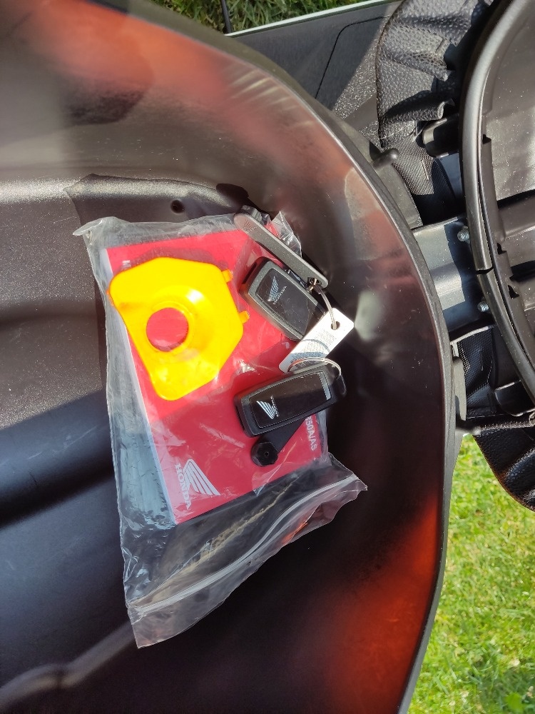 Honda SH 350 i ABS, TC (2021) REPSOL - 18