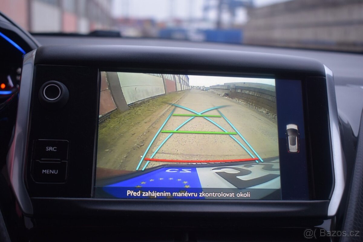 Peugeot 2008 1.2 PureTech ALLURE/VÝBAVA/MAN - 18