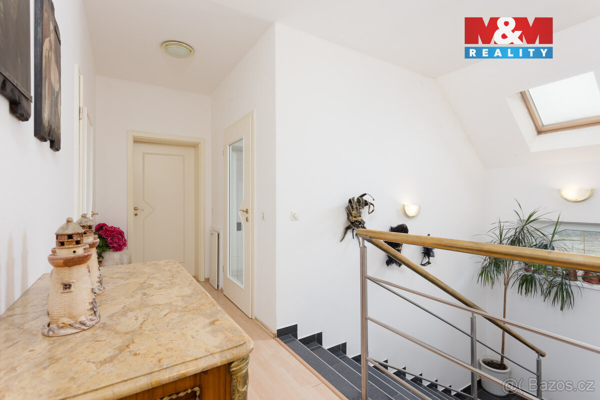 Prodej rodinného domu, 350 m², Ostrava, ul. Hranečník - 18