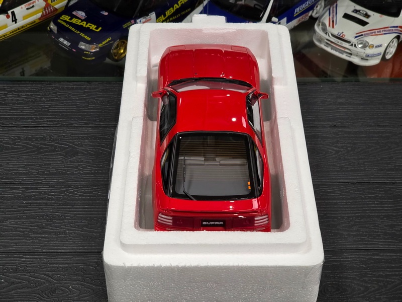 Toyota Supra MK3 1986 1:18 OttoMobile - 18