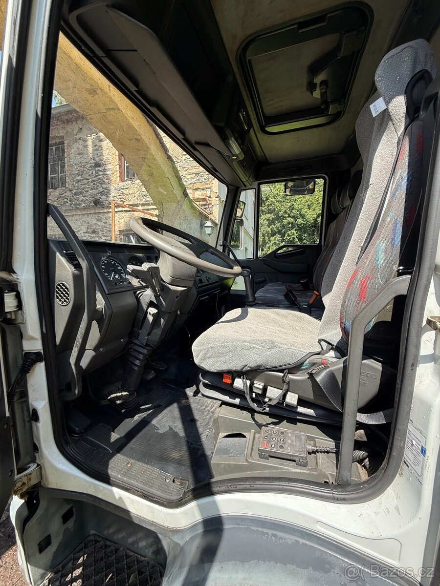 Kamion přepravník na koně - 18