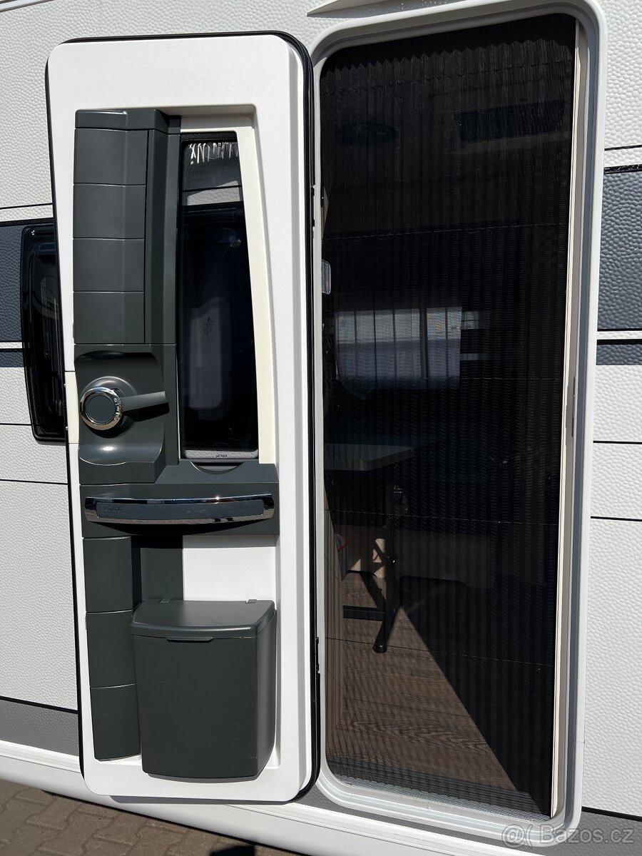 Obytný karavan Hobby 495 UL - 18