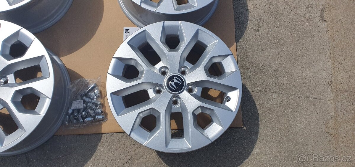 Dacia duster renault honda toyota nissan 5x114,3 r16 - 18