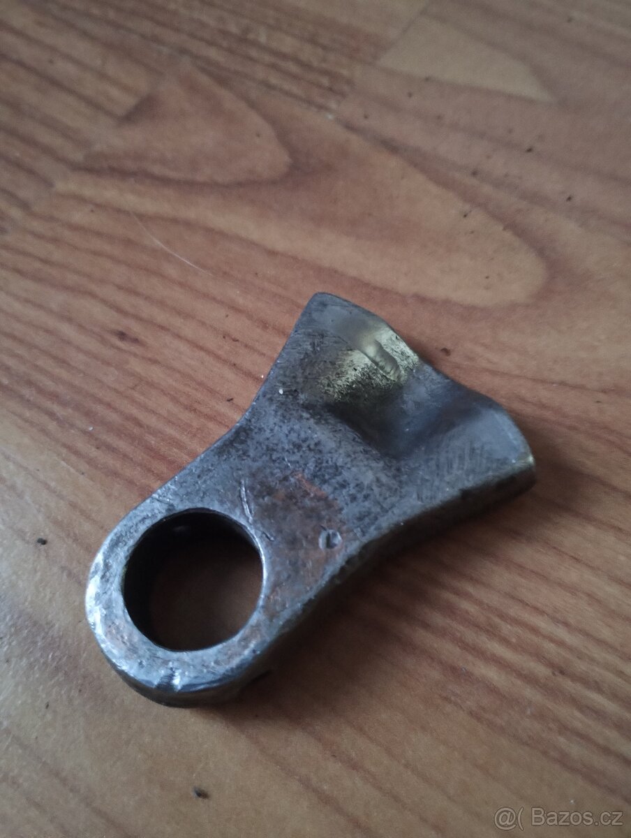 PRODÁM ORIGINÁL DÍLY MOTORU JAWA PÉRÁK 250 FJ / KOMUNISTA - 18