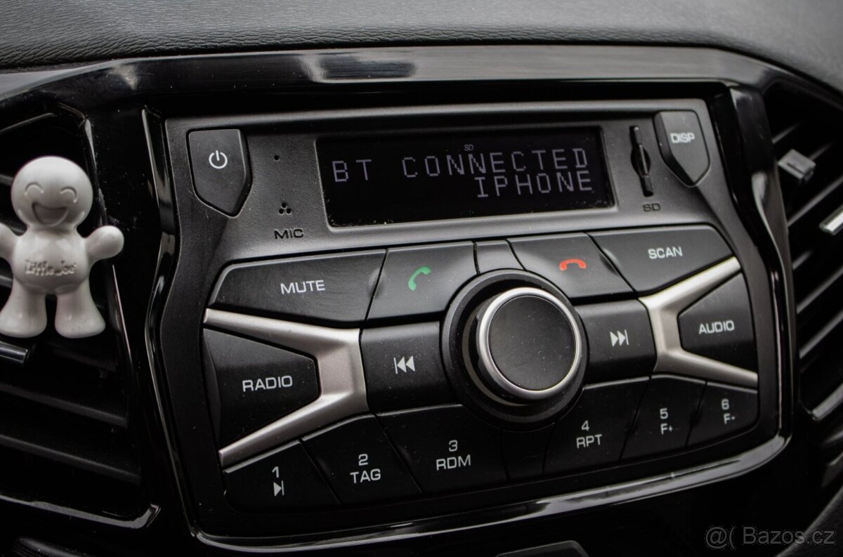 Lada Vesta SW Cross 1.6 MPI, 75kW, M5 - 18