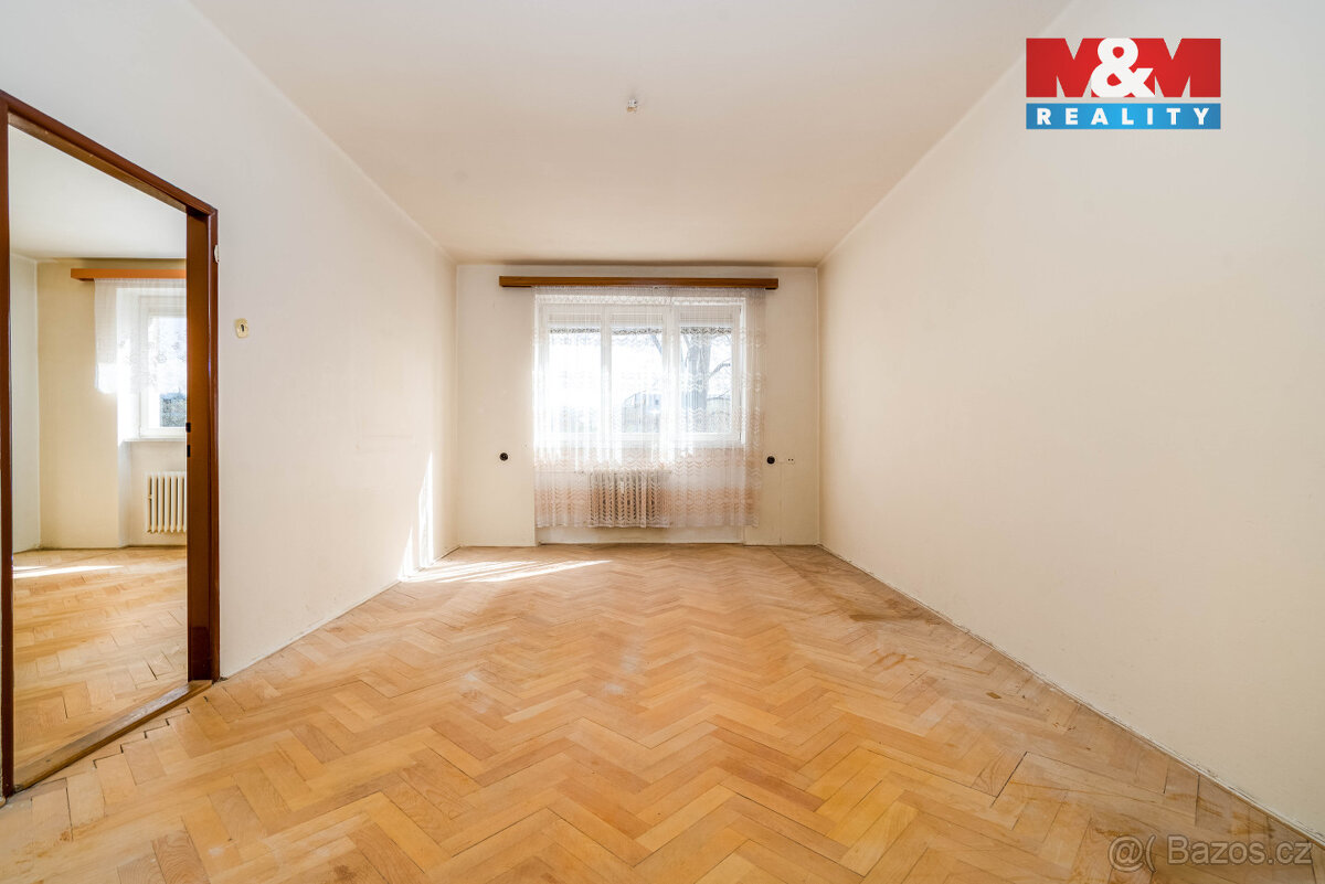 Prodej bytu 3+1, 91 m², Hradec Králové, ul. Škroupova - 18