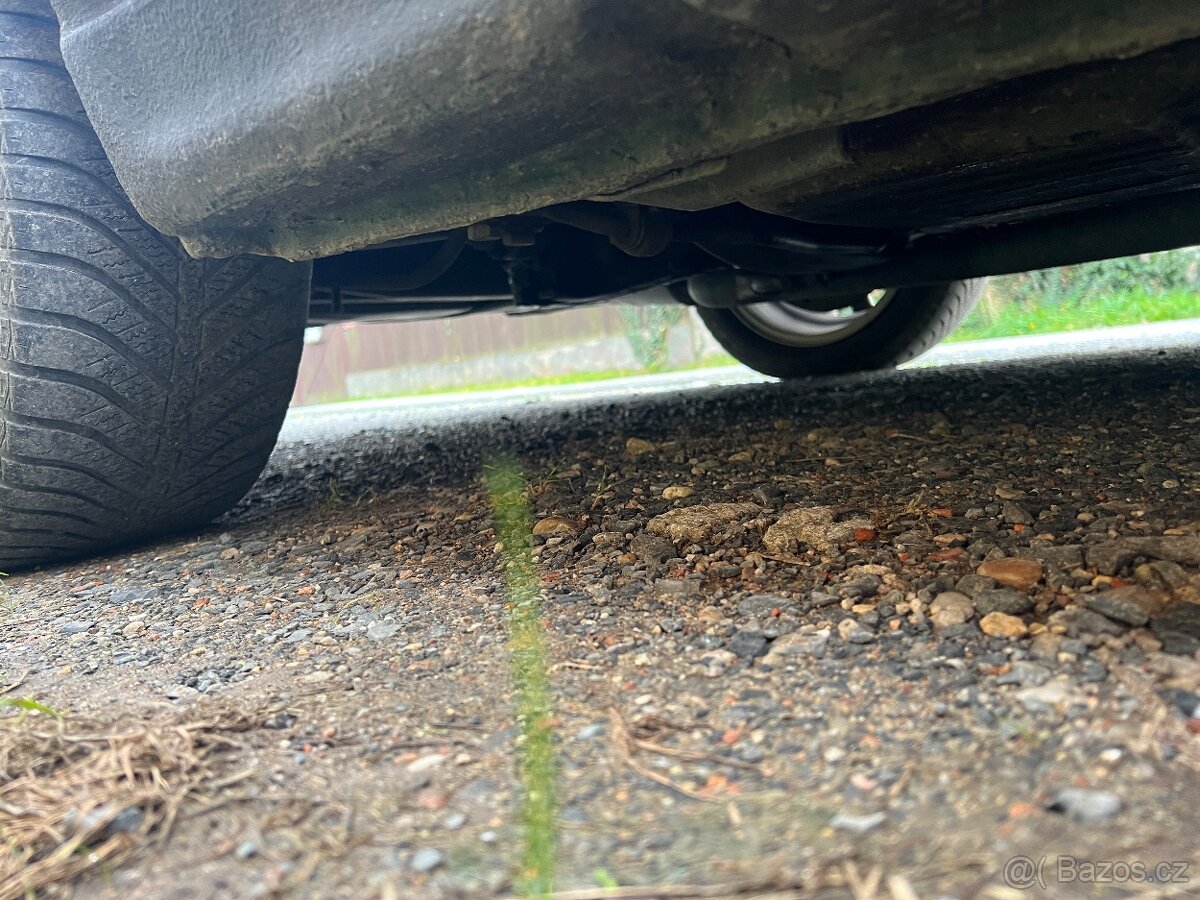 BMW E34 525TDS manuál - 18