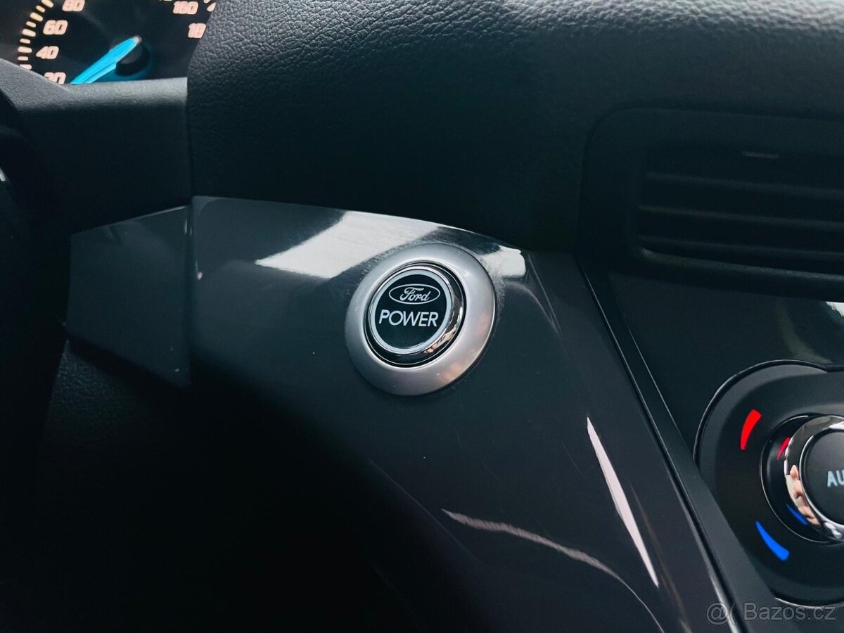 Ford Kuga 2.0TDCi 4x4 MANUÁL VÝHŘEV SERVISKA TITANIUM - 18