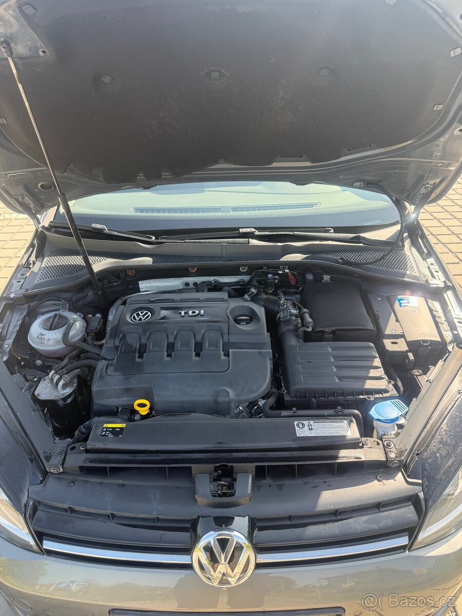 Volkswagen Golf 7 variant 1,6 TDI 81KW. Tažné,NAVI, LED - 18