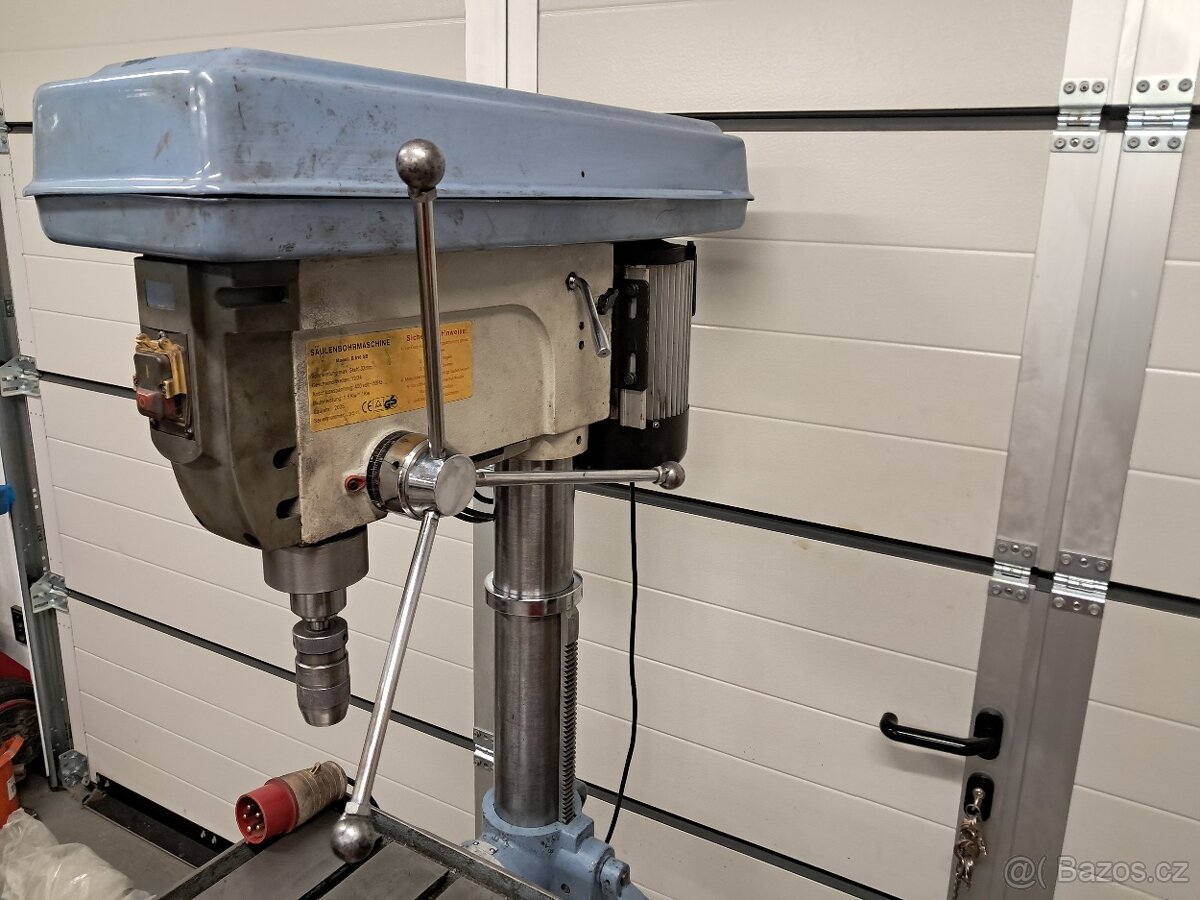 Stojanová vrtačka - 18
