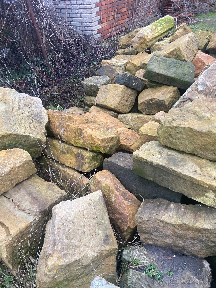 Prodám pískovec, kameny, bloky, schody, dlaždice, sloupky - 18